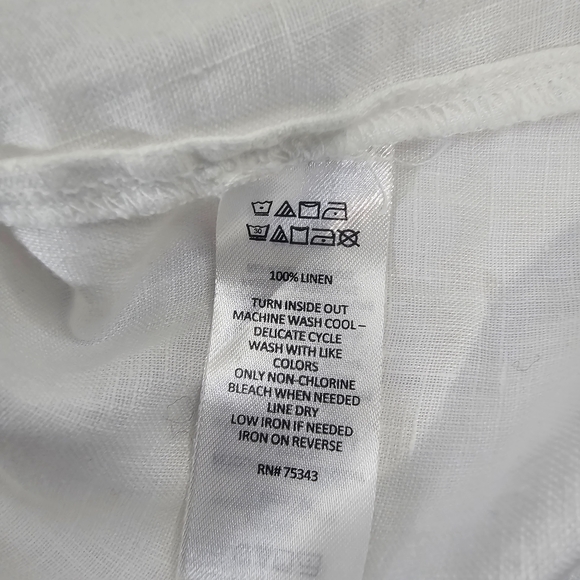 Isaac Mizrahi White Linen Top - Picture 9 of 9